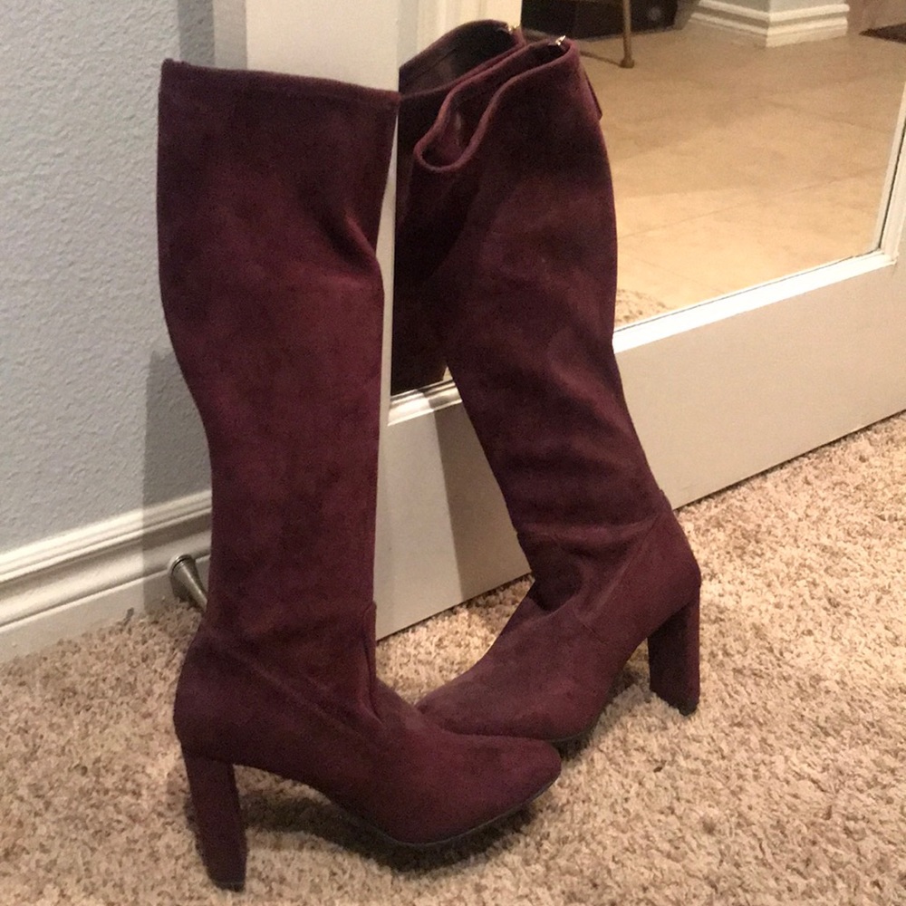 Under the knee boots